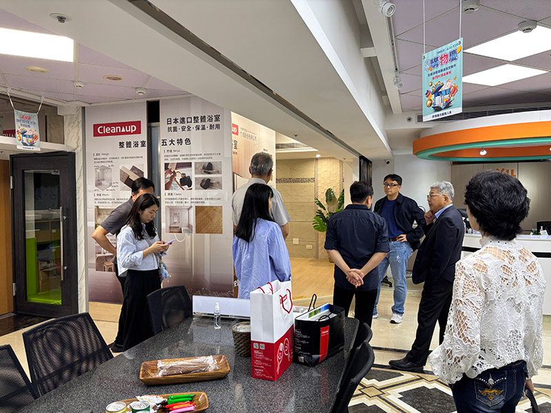 甘霖建設蒞臨參訪竹桓Cleanup台北門市，了解Cleanup廚具及整體衛浴設備
