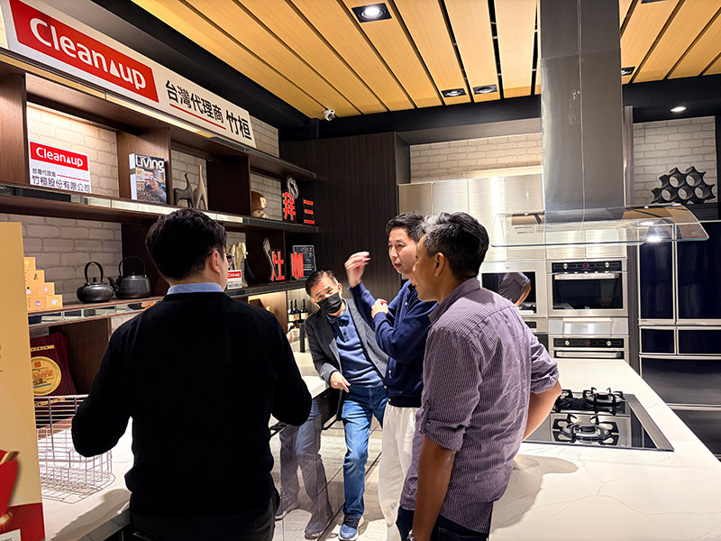 感謝柏鴻建設蒞臨參觀竹桓Cleanup台北門市